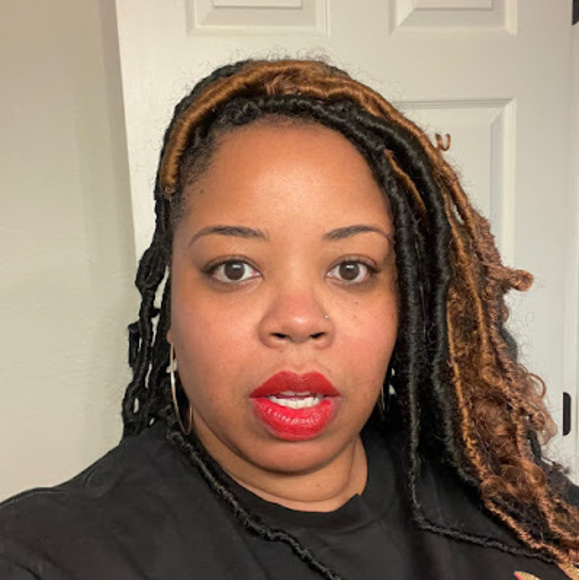 Meet your Posher, Layla - Picture 1 of 1